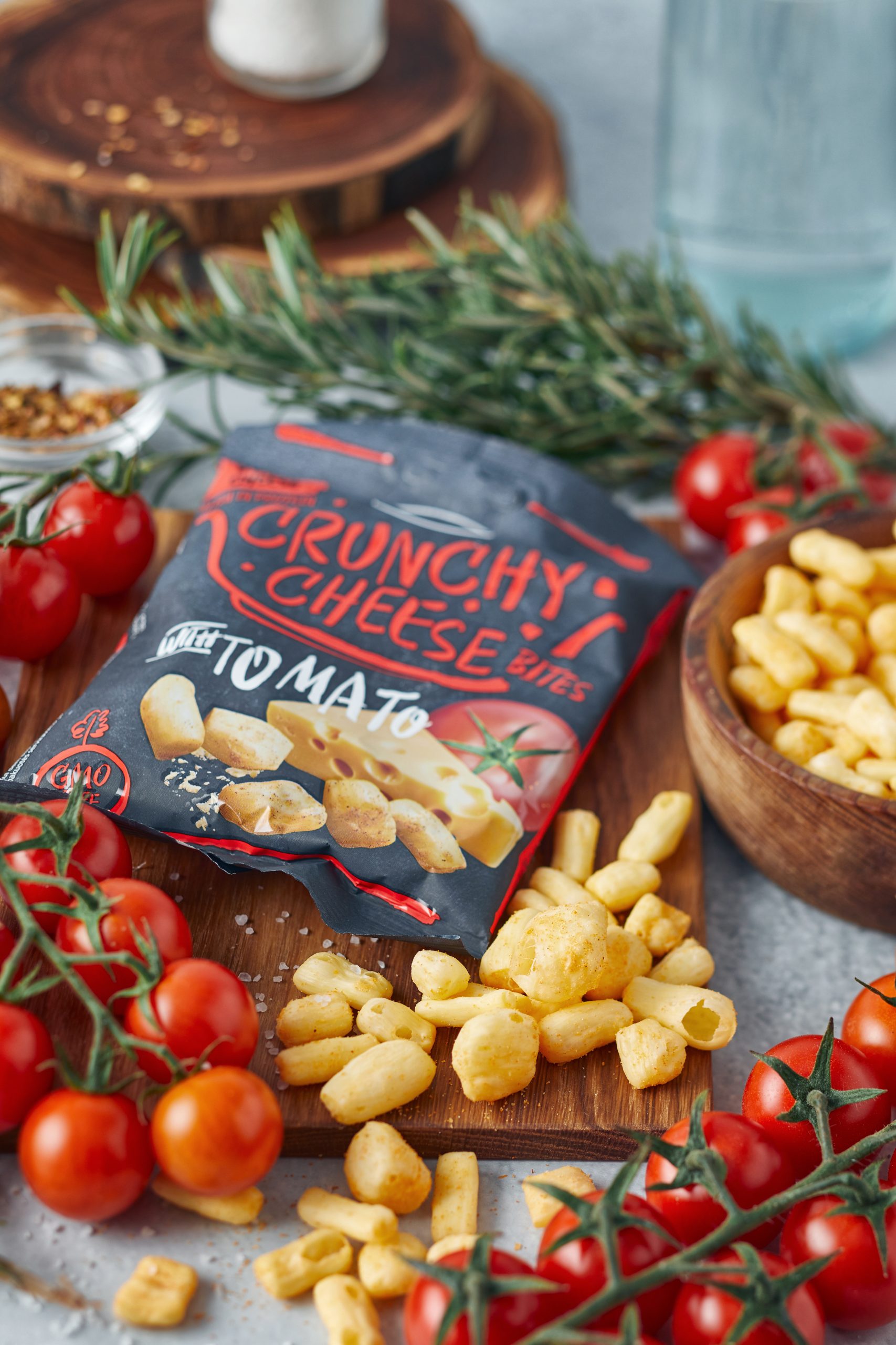 Crunchy Cheese “Deliche” with Tomatoes